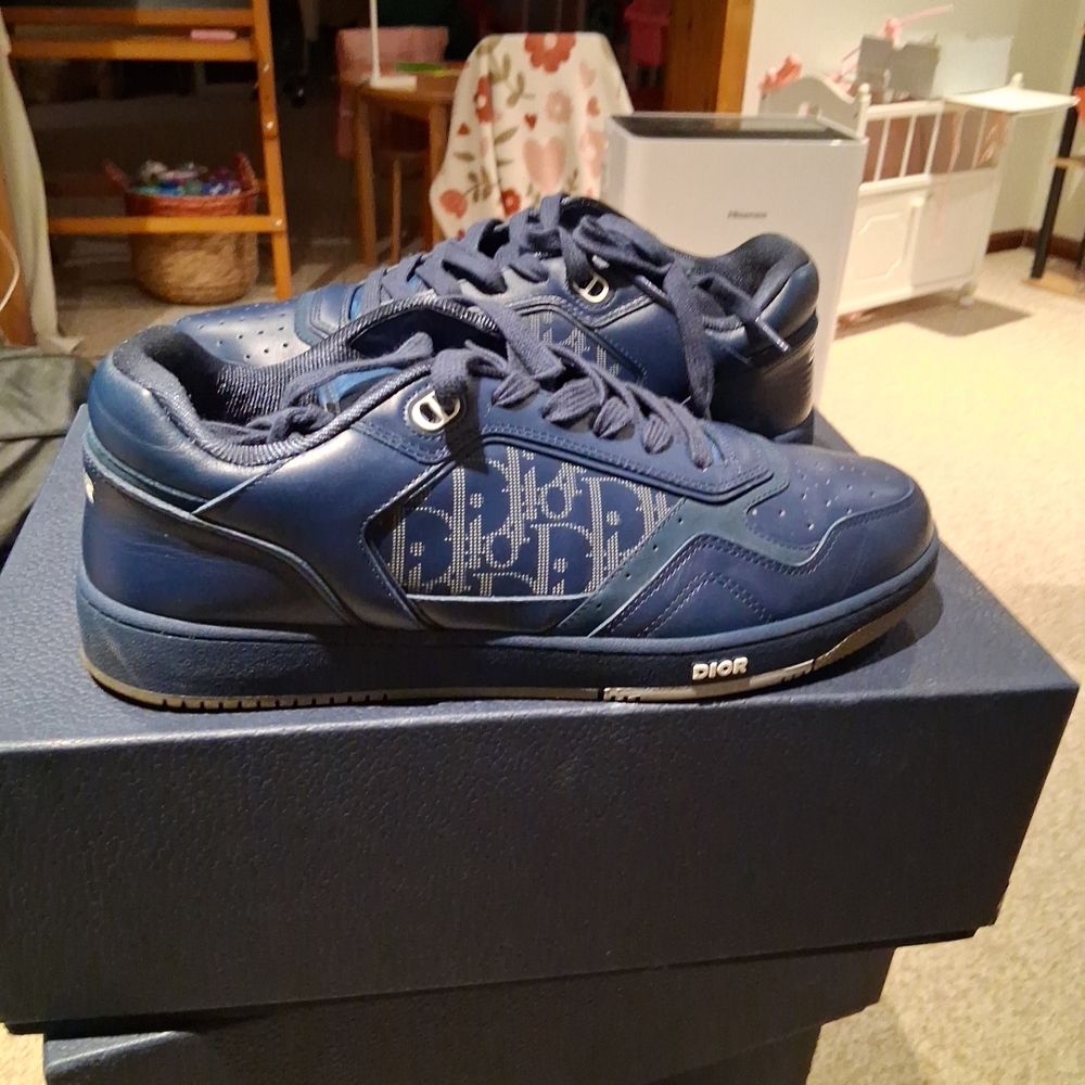Dior Men's Navy Blue Sneakers